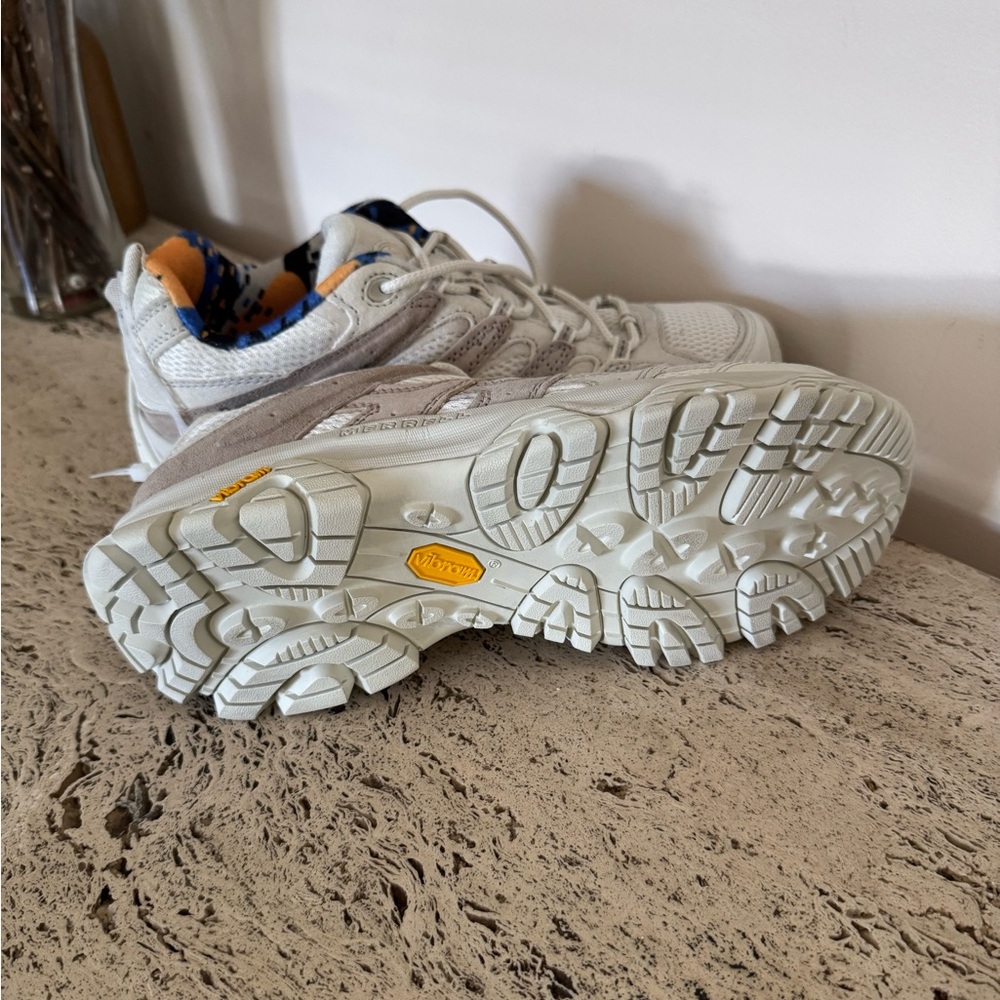 NWOB Merrell Moab 3 Flutter WMNS Beige / Khaki Hiking Shoes. Size 10. MSRP $140 - Picture 17 of 17